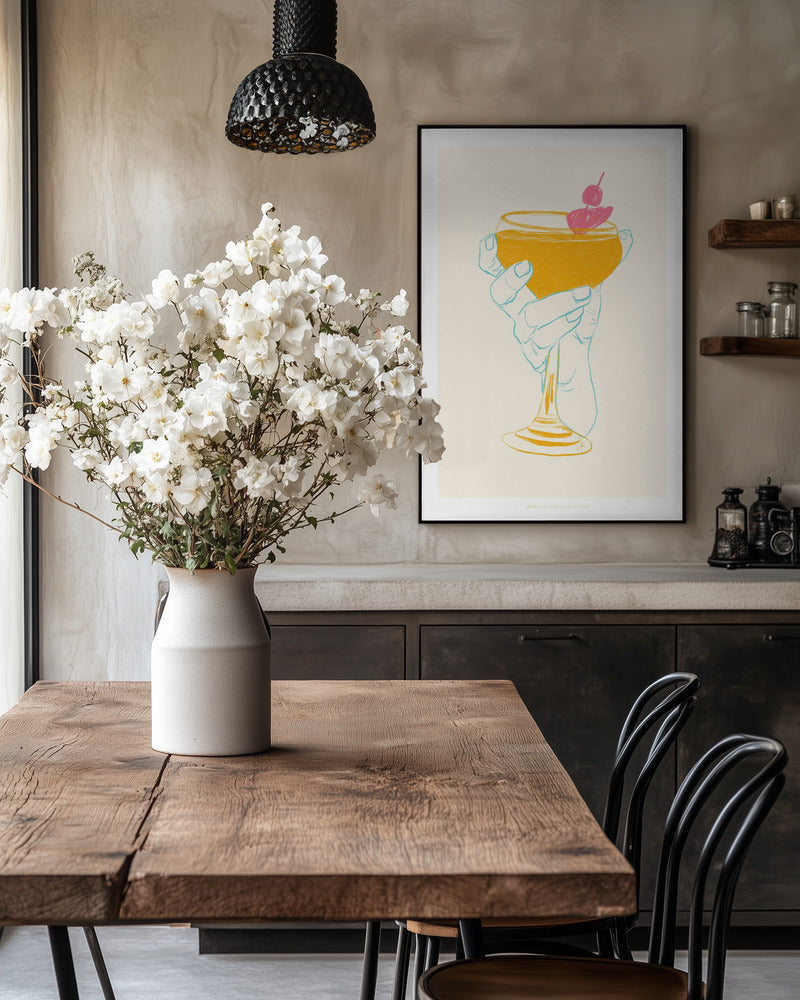 Cocktail i hånd