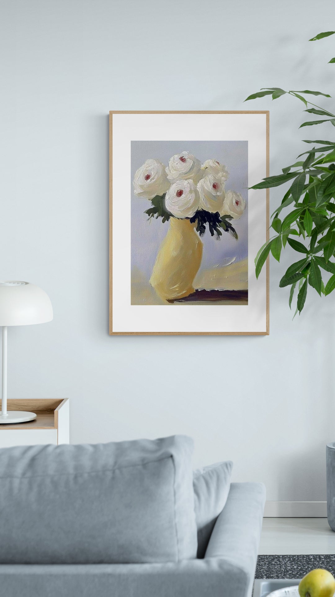 Hvidt blomsterarrangement