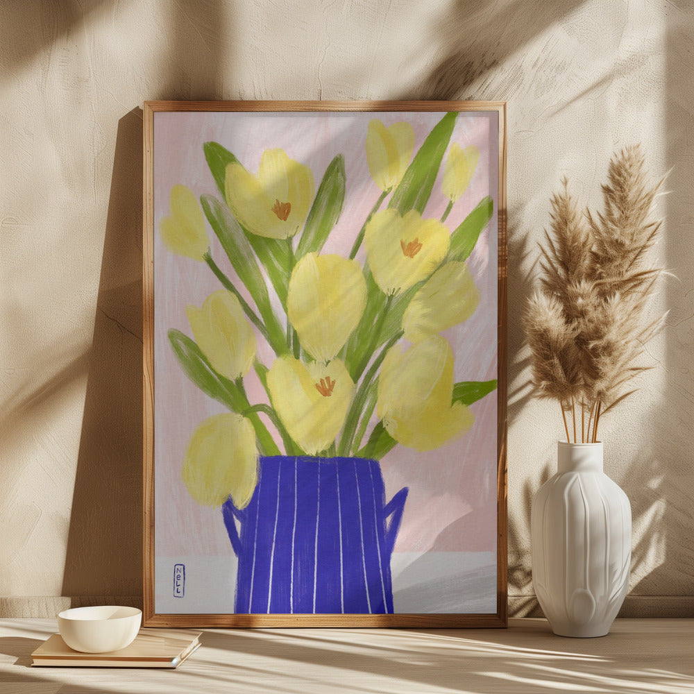 Gule tulipaner i vase