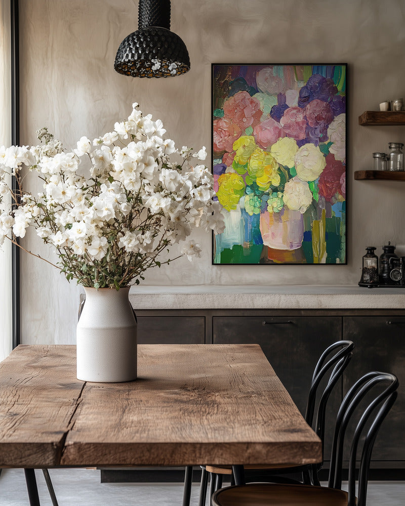 Farverige blomster i vase